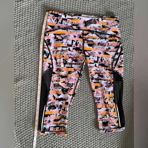 lululemon Speed Up Crop Inversion Multi Leggings w/ Mesh 8 - Picture 8 of 16